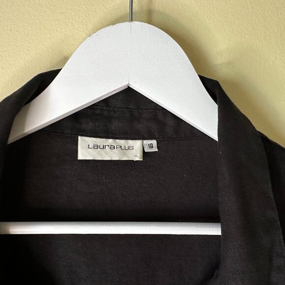 Black Laura Plus (18) Linen Blouse - Picture 3 of 6